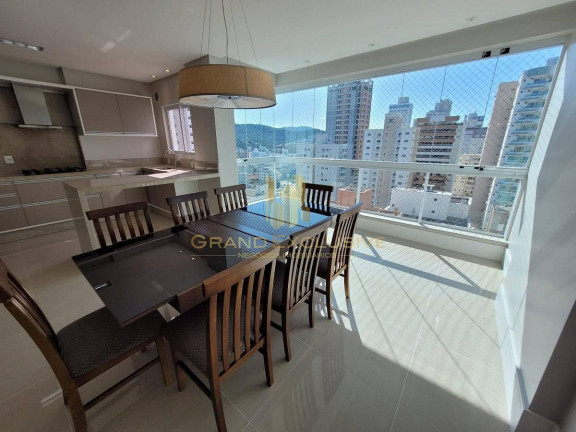 Imagem Apartamento com 4 Quartos à Venda, 137 m² em Centro - Balneário Camboriú Imagem Apartamento com 4 Quartos à Venda, 137 m² em Centro - Balneário Camboriú