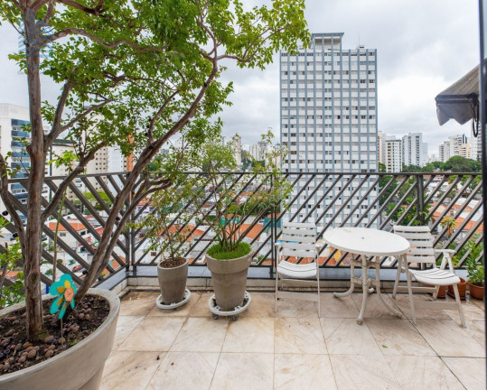 Imagem Imóvel com 4 Quartos à Venda, 345 m² em Campo Belo - São Paulo