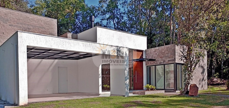 Imagem Casa com 4 Quartos à Venda, 225 m² em Ipê Amarelo - Gramado Imagem Casa com 4 Quartos à Venda, 225 m² em Ipê Amarelo - Gramado