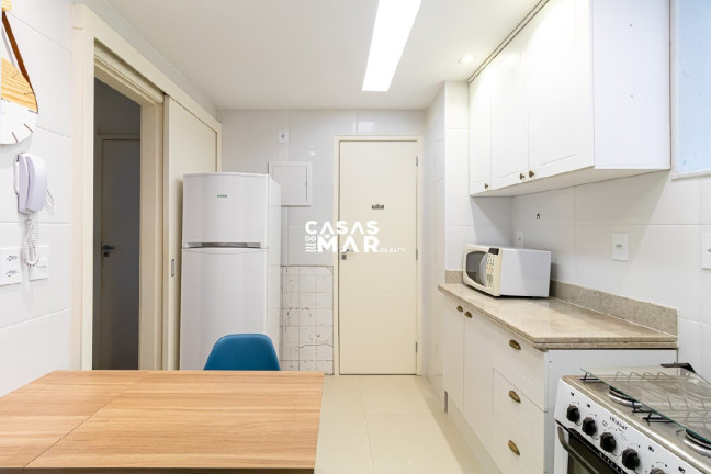 Imagem Imóvel com 2 Quartos à Venda, 80 m² em Copacabana - Rio De Janeiro