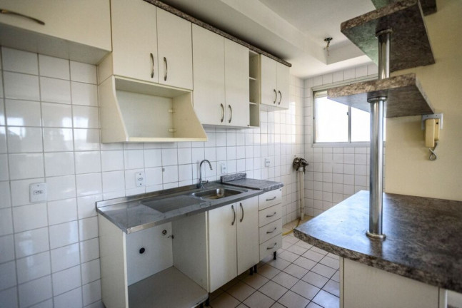Imagem Imóvel com 3 Quartos à Venda, 63 m² em São Sebastião - Porto Alegre
