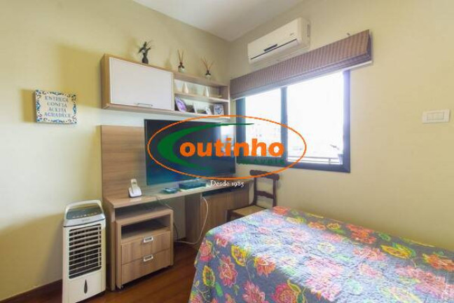 Imagem Apartamento com 4 Quartos à Venda, 140 m² em Tijuca - Rio De Janeiro Imagem Apartamento com 4 Quartos à Venda, 140 m² em Tijuca - Rio De Janeiro