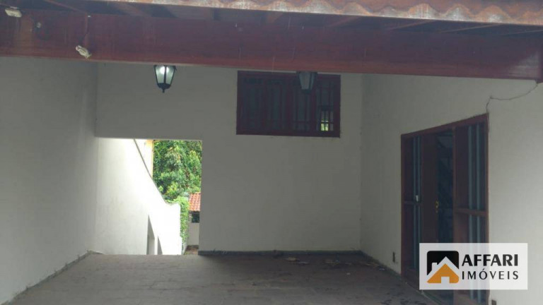 Imagem Casa com 3 Quartos à Venda, 247 m² em Vila Massucheto - Americana Imagem Casa com 3 Quartos à Venda, 247 m² em Vila Massucheto - Americana