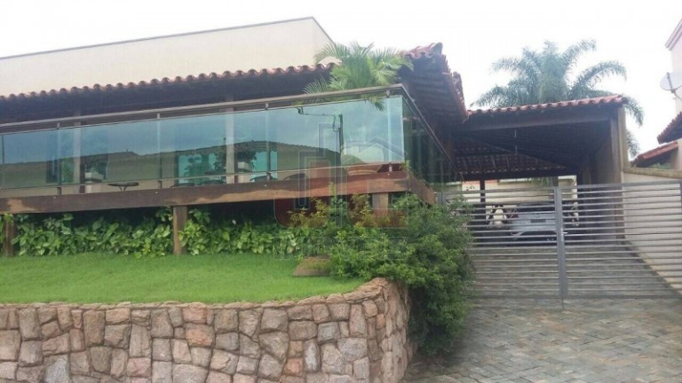 Imagem Imóvel com 3 Quartos à Venda, 420 m² em Centro - Capitólio