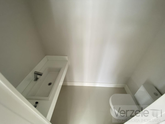 Imagem Apartamento com 4 Quartos à Venda, 237 m² em Barra Sul - Balneário Camboriú Imagem Apartamento com 4 Quartos à Venda, 237 m² em Barra Sul - Balneário Camboriú