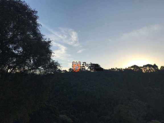 Imagem Chácara com 4 Quartos à Venda, 230 m² em Clube De Campo Vale Do Sol - Campos Do Jordão Imagem Chácara com 4 Quartos à Venda, 230 m² em Clube De Campo Vale Do Sol - Campos Do Jordão