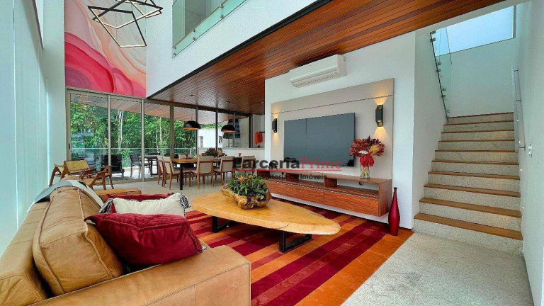 Imagem Casa com 5 Quartos à Venda, 325 m² em Riviera Módulo 24 - Bertioga Imagem Casa com 5 Quartos à Venda, 325 m² em Riviera Módulo 24 - Bertioga