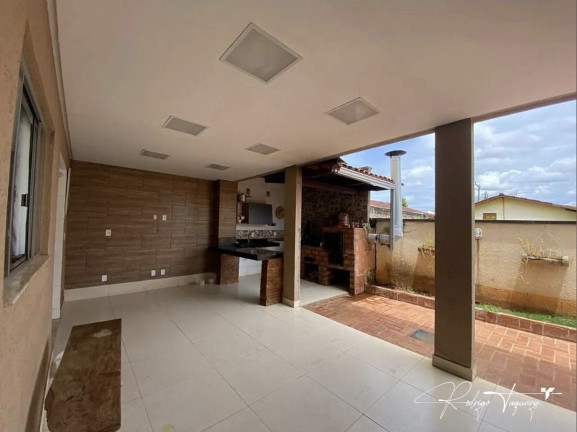 Imagem Casa de Condomínio com 3 Quartos à Venda, 273 m² em Fazenda Petrópolis - Residencial Monte Verde - Goiânia