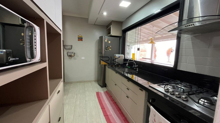 Imagem Casa com 4 Quartos à Venda, 250 m² em Centro - Ubatuba Imagem Casa com 4 Quartos à Venda, 250 m² em Centro - Ubatuba