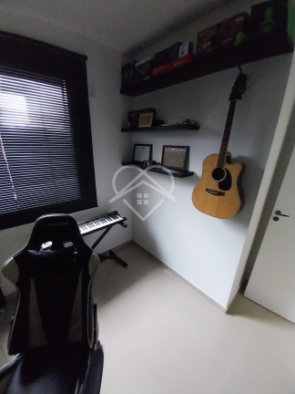 Imagem Casa com 3 Quartos à Venda, 75 m²