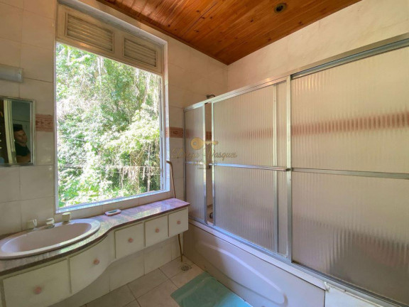 Imagem Casa com 6 Quartos à Venda, 269 m² em Albuquerque - Teresópolis Imagem Casa com 6 Quartos à Venda, 269 m² em Albuquerque - Teresópolis