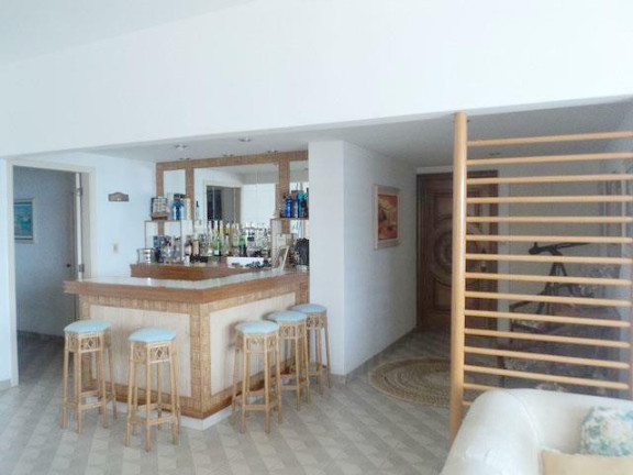 Imagem Apartamento com 3 Quartos para Alugar, 185 m² em Pitangueiras - Guarujá Imagem Apartamento com 3 Quartos para Alugar, 185 m² em Pitangueiras - Guarujá
