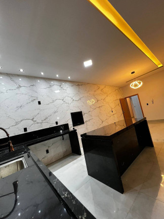 Imagem Casa com 3 Quartos à Venda, 360 m² em Vila Bela - Anápolis
