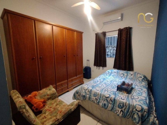 Imagem Casa com 4 Quartos à Venda, 220 m² em Tupi - Praia Grande