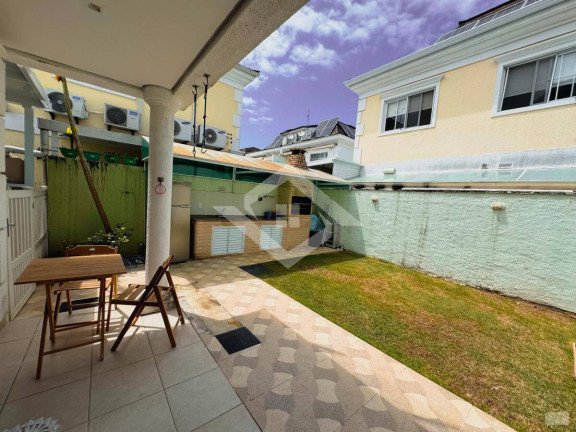 Imagem Casa com 4 Quartos à Venda, 158 m² em Recreio Dos Bandeirantes - Rio De Janeiro Imagem Casa com 4 Quartos à Venda, 158 m² em Recreio Dos Bandeirantes - Rio De Janeiro