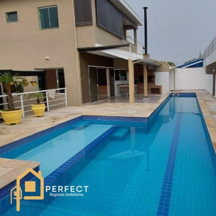 Casa com 4 Quartos à Venda, 400 m² em Jardim Oásis - Taubaté