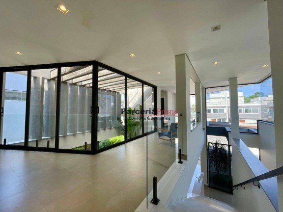 Imagem Casa com 5 Quartos à Venda, 635 m² em Riviera Módulo 17 - Bertioga Imagem Casa com 5 Quartos à Venda, 635 m² em Riviera Módulo 17 - Bertioga