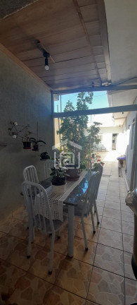 Imagem Casa com 2 Quartos à Venda, 210 m² em Santa Rosália - Poços De Caldas Imagem Casa com 2 Quartos à Venda, 210 m² em Santa Rosália - Poços De Caldas