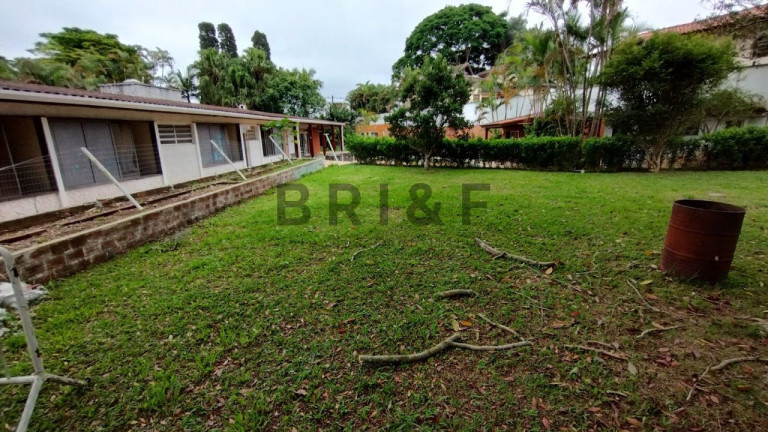 Imagem Casa com 4 Quartos à Venda, 250 m² em Interlagos - São Paulo Imagem Casa com 4 Quartos à Venda, 250 m² em Interlagos - São Paulo