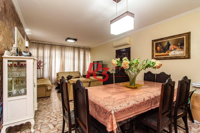 Sobrado com 3 Quartos à Venda, 280 m² em Gonzaga - Santos