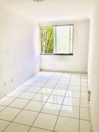 Apartamento com 3 Quartos para Alugar, 62 m² em São Marcos - Salvador