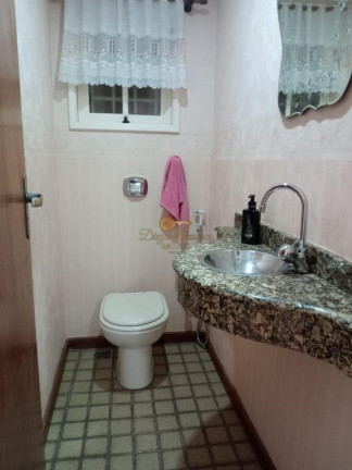 Imagem Casa com 5 Quartos à Venda, 368 m² em Panorama - Teresópolis