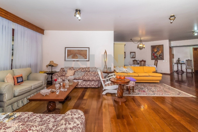 Imagem Apartamento com 4 Quartos à Venda, 204 m² em Bela Vista - Porto Alegre Imagem Apartamento com 4 Quartos à Venda, 204 m² em Bela Vista - Porto Alegre