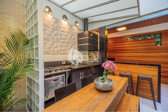 Imagem Casa com 5 Quartos à Venda, 231 m² em Bosque Da Saúde - São Paulo Imagem Casa com 5 Quartos à Venda, 231 m² em Bosque Da Saúde - São Paulo