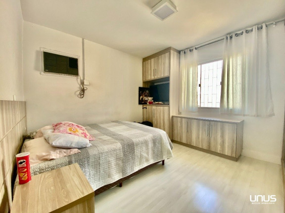 Imagem Casa com 7 Quartos à Venda, 360 m² em Ipiranga - São José