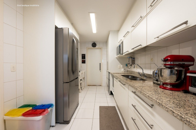 Imagem Apartamento com 3 Quartos à Venda, em Vila Nova Conceição - São Paulo Imagem Apartamento com 3 Quartos à Venda, em Vila Nova Conceição - São Paulo