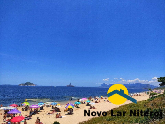 Imagem Casa com 3 Quartos à Venda, 250 m² em Camboinhas - Niterói