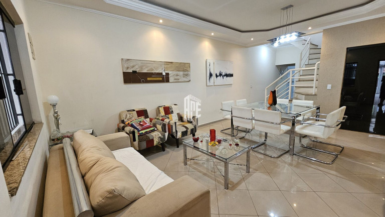Imagem Casa com 3 Quartos à Venda, 140 m² em Santa Terezinha - Santo André Imagem Casa com 3 Quartos à Venda, 140 m² em Santa Terezinha - Santo André