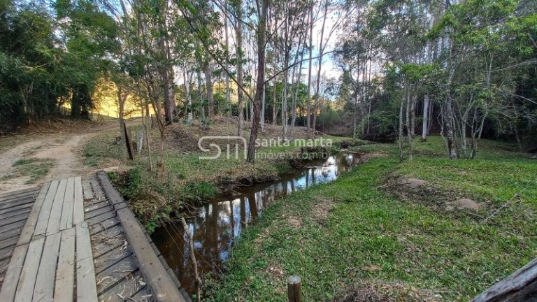 Imagem Imóvel com 3 Quartos à Venda, 1 m² em Bairro Calunga/peitudo - Silveiras