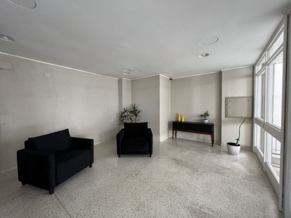 Imagem Imóvel com 2 Quartos à Venda, em Auxiliadora - Porto Alegre Imagem Imóvel com 2 Quartos à Venda, em Auxiliadora - Porto Alegre
