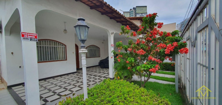 Casa com 5 Quartos à Venda, 300 m² em Centro De Vila Velha - Vila Velha