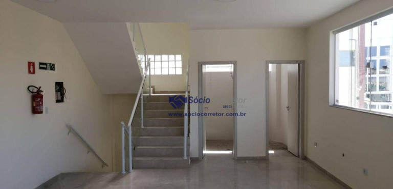 Imagem Galpão à Venda, 1.950 m² em água Chata - Guarulhos