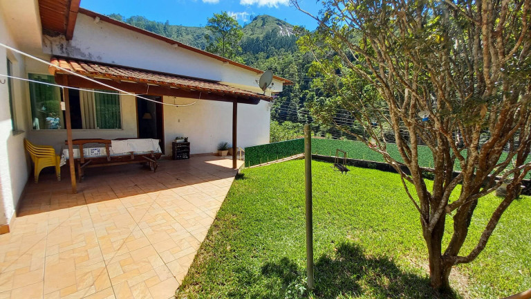 Imagem Casa com 3 Quartos à Venda, em Lagoinha - Nova Friburgo Imagem Casa com 3 Quartos à Venda, em Lagoinha - Nova Friburgo