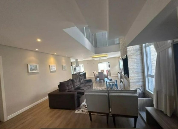 Imagem Casa com 4 Quartos à Venda, 261 m² em Pinheirinho - Curitiba