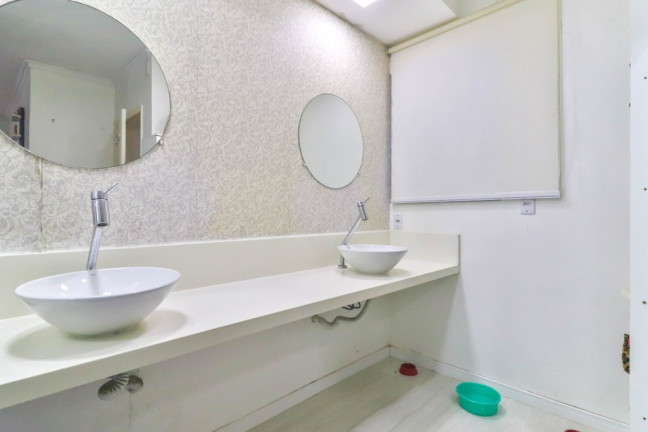 Imagem Apartamento com 2 Quartos à Venda, 78 m² em Floresta - Porto Alegre