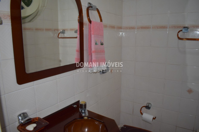 Imagem Casa com 4 Quartos à Venda, 310 m² em Região De Descansópolis - Campos Do Jordão