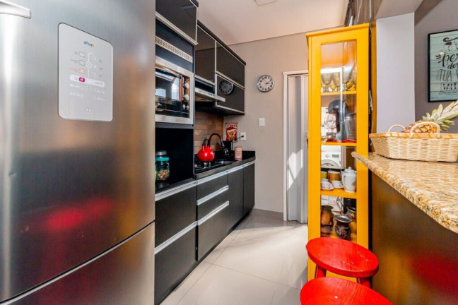 Imagem Apartamento com 3 Quartos à Venda, 65 m² em São João - Porto Alegre