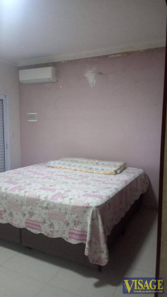 Imagem Sobrado com 3 Quartos à Venda, em Cid. Salvador - Jacareí Imagem Sobrado com 3 Quartos à Venda, em Cid. Salvador - Jacareí