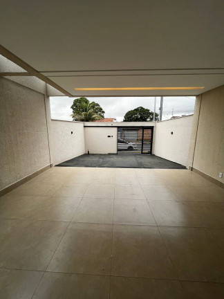 Imagem Sobrado com 3 Quartos à Venda,  em Parque Hayala - Aparecida De Goiânia