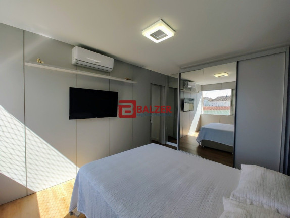 Imagem Apartamento com 1 Quarto à Venda, 53 m² em Centro - Florianópolis