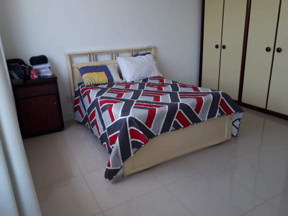 Imagem Casa com 4 Quartos à Venda, em Menino Deus - Porto Alegre Imagem Casa com 4 Quartos à Venda, em Menino Deus - Porto Alegre