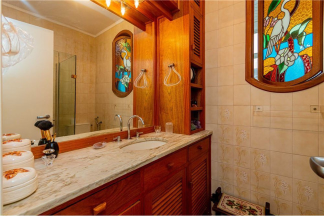 Imagem Imóvel com 2 Quartos à Venda, em Petrópolis - Porto Alegre Imagem Imóvel com 2 Quartos à Venda, em Petrópolis - Porto Alegre
