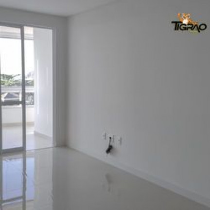 Imagem Apartamento com 3 Quartos à Venda, 118 m² em Praia De Armação Do Itapocorói - Penha Imagem Apartamento com 3 Quartos à Venda, 118 m² em Praia De Armação Do Itapocorói - Penha