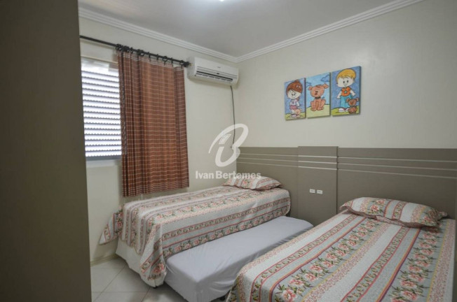 Imagem Apartamento com 3 Quartos para Temporada,  em Mariscal - Bombinhas