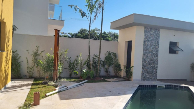 Imagem Casa com 3 Quartos à Venda, 340 m² em Jardim Guacyra - Itanhaém Imagem Casa com 3 Quartos à Venda, 340 m² em Jardim Guacyra - Itanhaém
