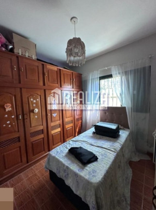 Imagem Casa com 3 Quartos à Venda, 200 m² em Vila Militar - Uberaba Imagem Casa com 3 Quartos à Venda, 200 m² em Vila Militar - Uberaba